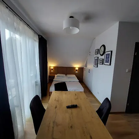 Cykada 4 Alloggio in famiglia