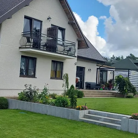 Cykada 4 Alloggio in famiglia *