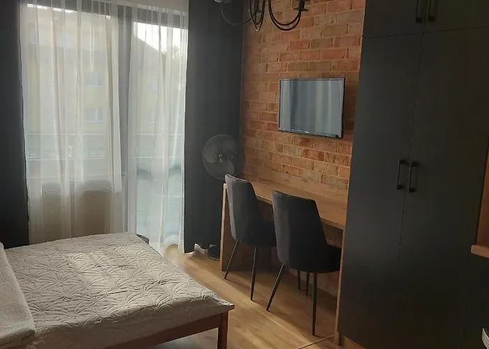 Cykada 4 民宿 奥斯特罗沃