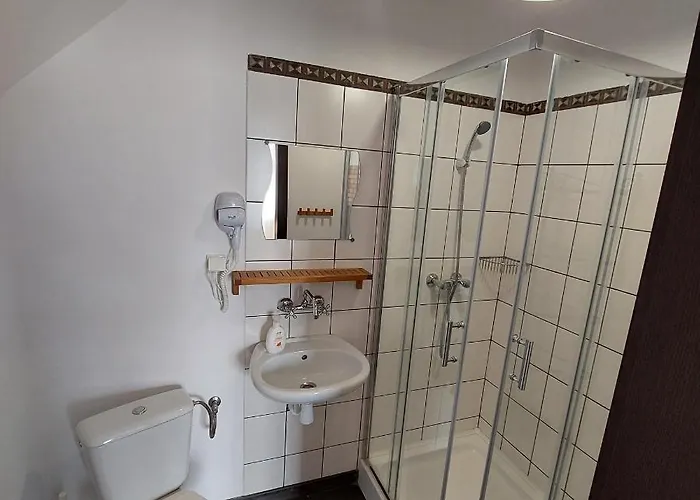 Cykada 4 * 奥斯特罗沃